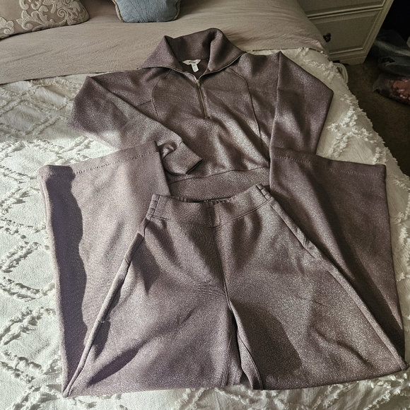 NWOT Spanx AirEssentials Shine Half Zip Sweatshirt(XS)/ Wide Leg Pant(XS) Smoke - Picture 1 of 14